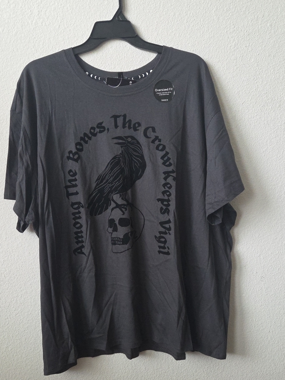 Torrid NIGHTFALL Oversized Graphic Tee with Raven Skull Print Plus Size 4 4X 26